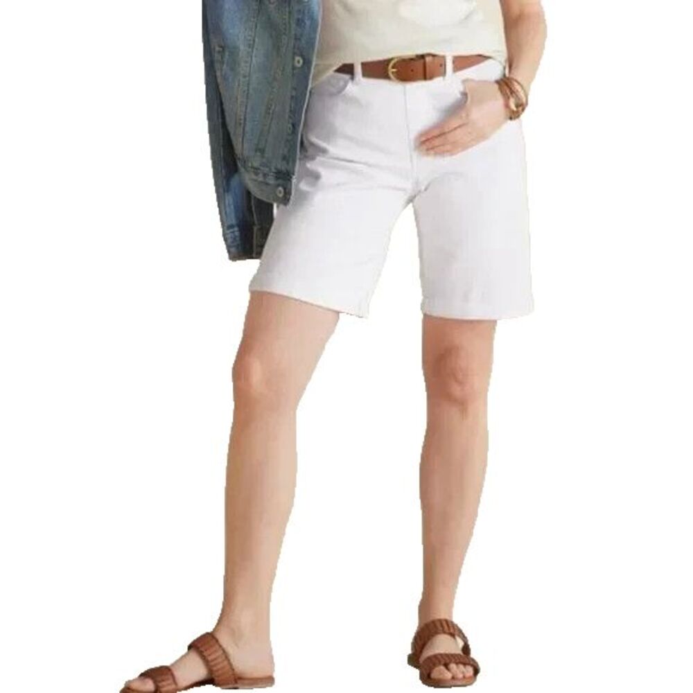 Soft Surroundings Slimming White Denim Relaxed Pull-on Bermuda Shorts  Size L